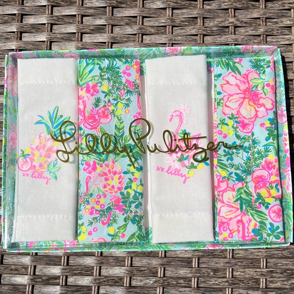 NWT Lilly Pulitzer Pink Blue Green 4 Printed Tropical Floral Reusable‎ Napkins